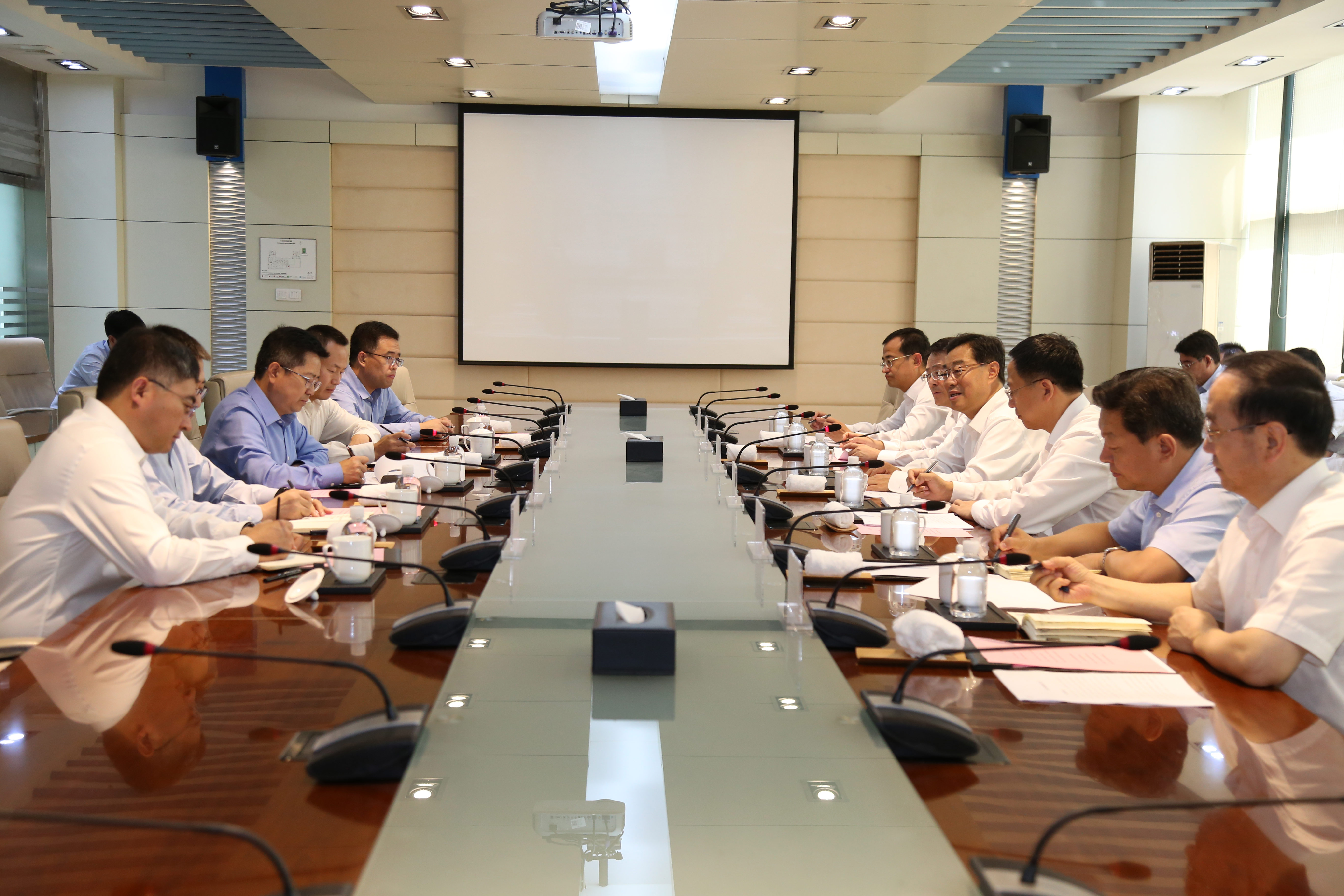 ��ʰɡ�(�й���)���޹�˾����